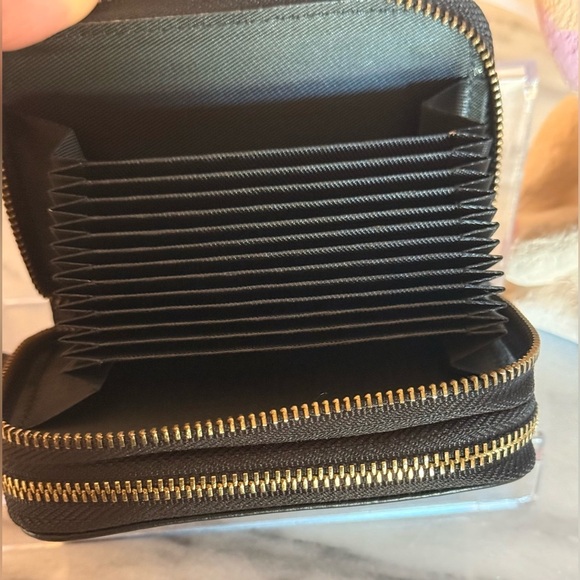 NWOT Ciephia Women’s Black RFID Leather Wallet Credit Card Slips Two Zip Closure - Picture 8 of 12